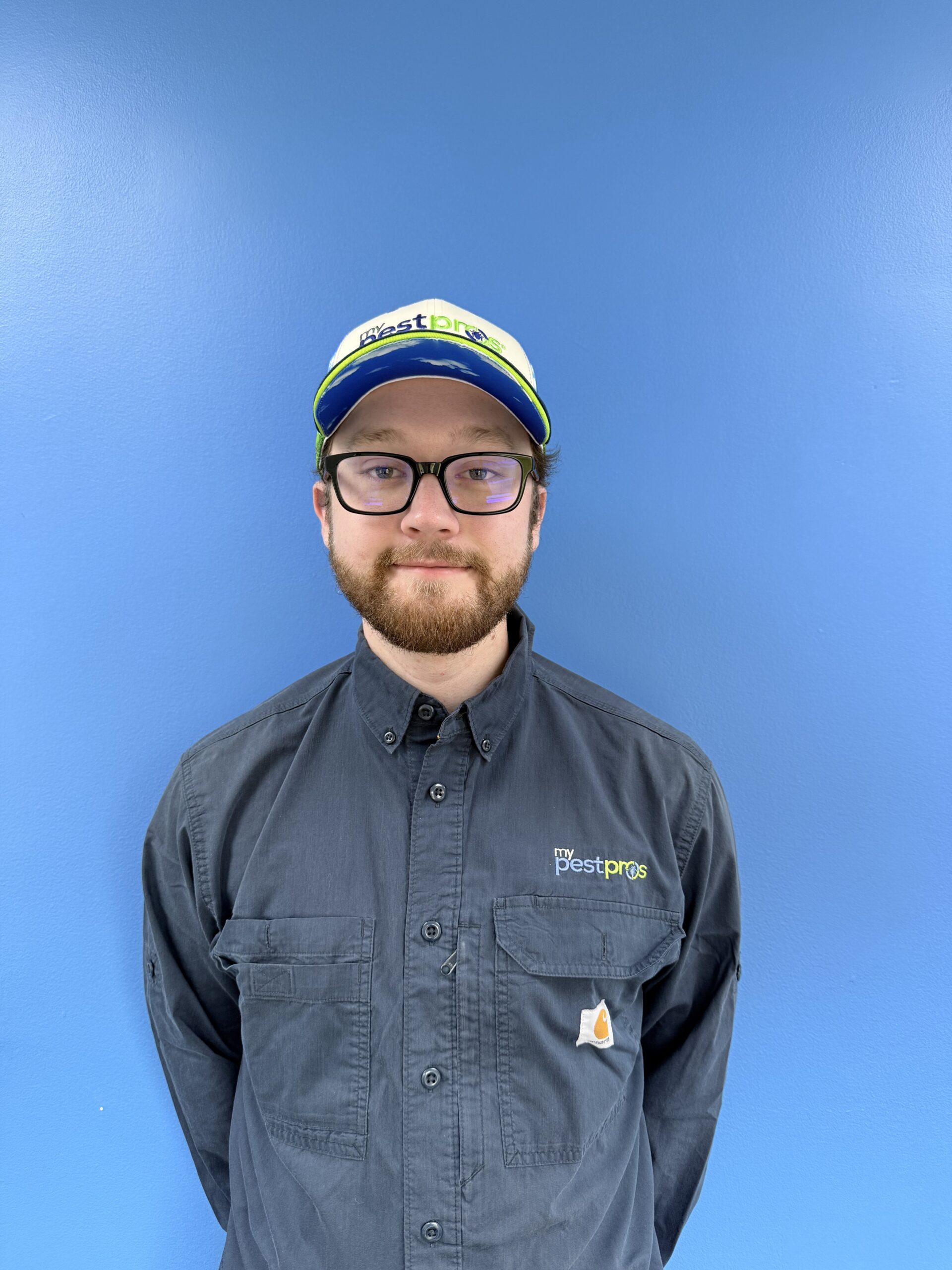 Thomas Oakton Pest Control tech